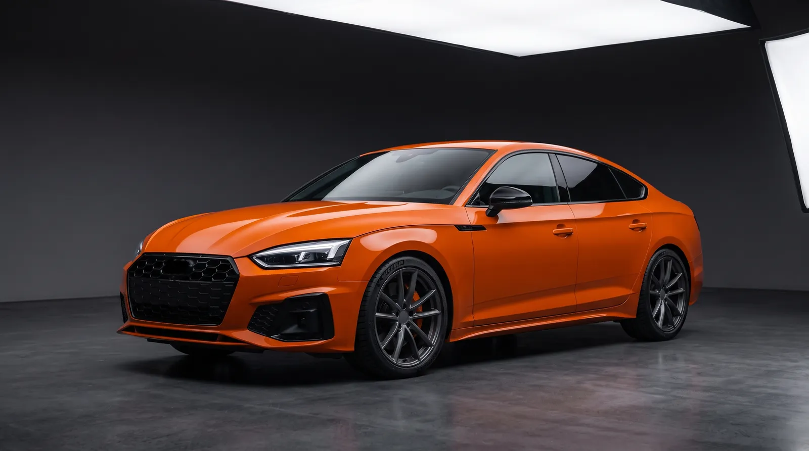 A car finished in Orange car paint
